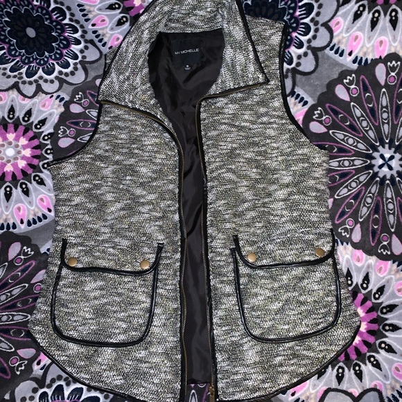 My Michelle Black Vest only worn once - Picture 5 of 5